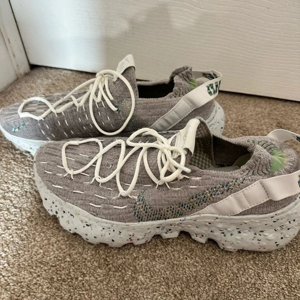 Nike Space Hippie 04 Gray Athletic Shoes with White Accents - Picture 2 of 3